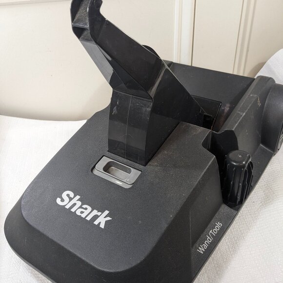 Shark Rotator Lift-Away Vacuum CANISTER CADDY TOOL HOLDER Part ONLY XCAD650 - Picture 1 of 12